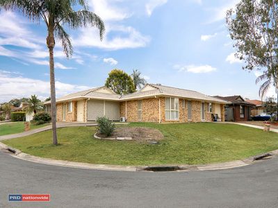 22 Bangalow Crescent, Raceview