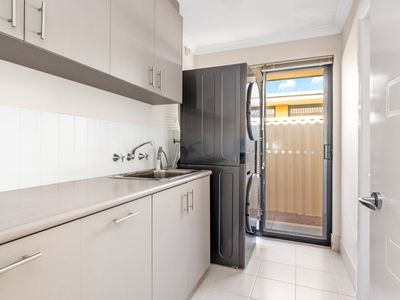 21 Henderson Drive, Somerville