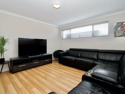 2 Tide Way , Singleton