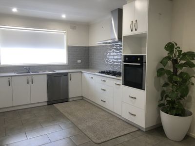 1 / 6 Glenleith Court, Geelong