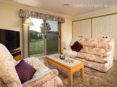 6 CLIFFORD COURT, Wodonga