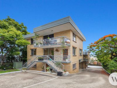 2/30 Curd Street, Greenslopes