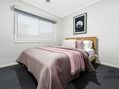 18 Favero Street, Clyde North