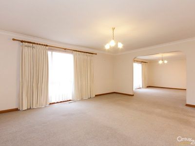 23 Springfield Drive, Narre Warren