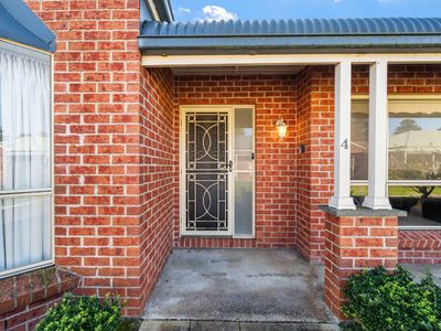 4 Winnen Place, Port Fairy
