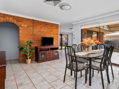 18 Robertson Street, West Lamington