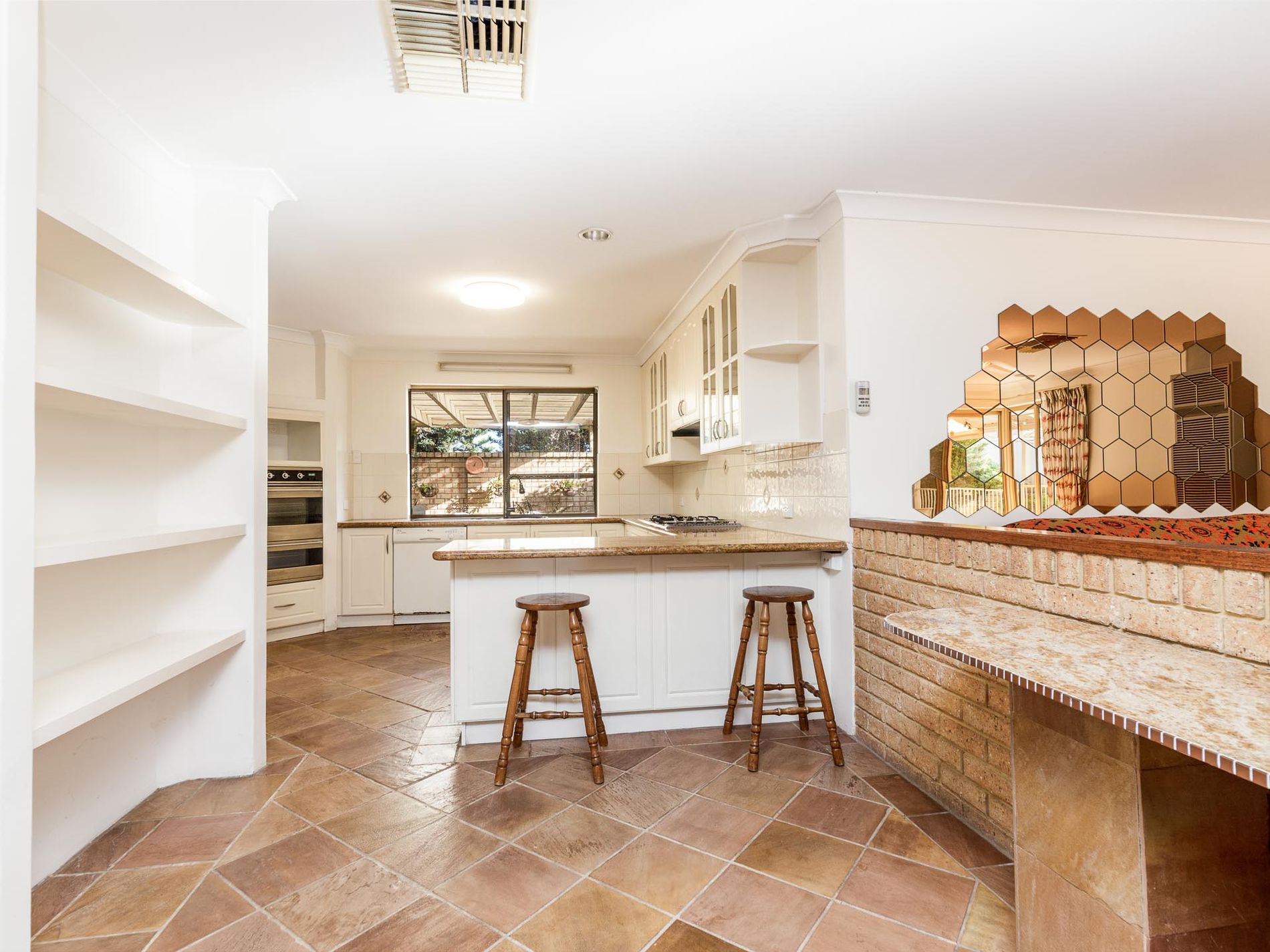 1 Jackson Avenue, Winthrop
