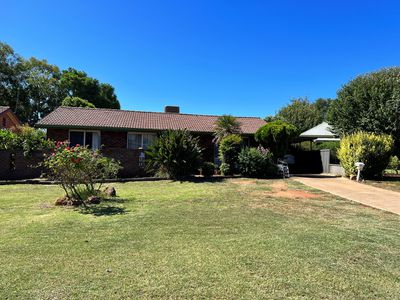 38 Bonner Crescent, Dubbo