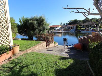 11 Friendship Key, Forster