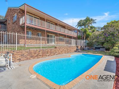 6 BARWON PLACE, Albion Park