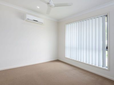 40 Whipbird Street, Bellbird Park
