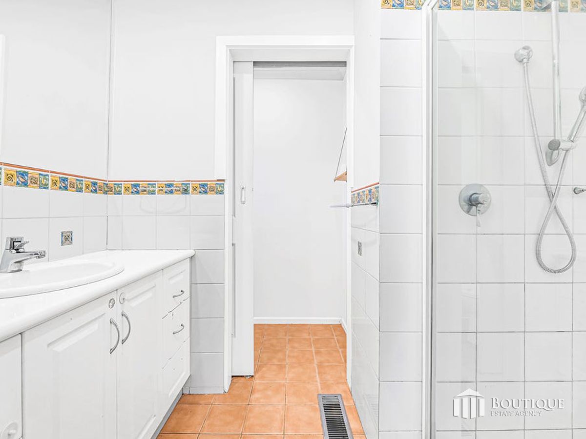 116 Outlook Drive, Dandenong North