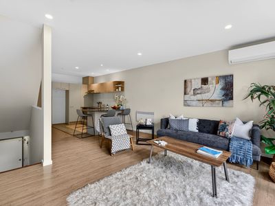 E / 1 Hillcrest Avenue, Hillcrest