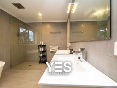 32 Lemana Crescent, Mount Waverley