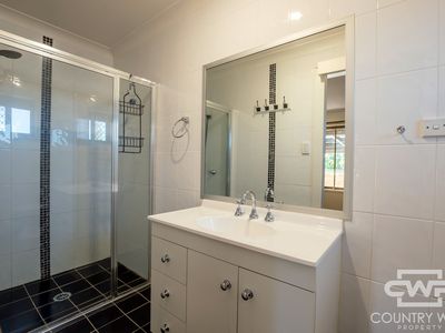 121-123 Oliver Street, Glen Innes