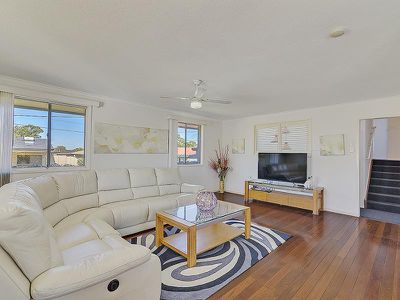 14 Valeena Street, Rochedale South