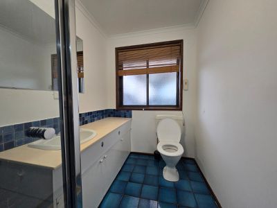 8 Snowy Court, Werribee