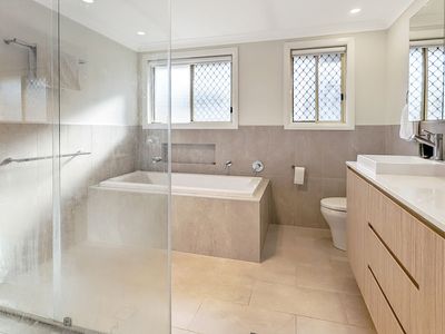 19 Natan Place, Cordeaux Heights