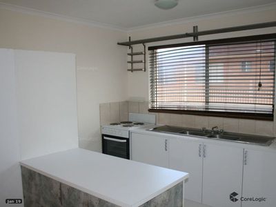 8 / 26 Labrador Street, Labrador