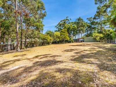 34 Cray Point Parade, Eggs And Bacon Bay