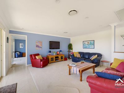 22 Headland Drive, Hallidays Point