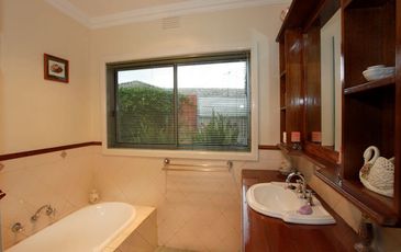 33 Tivendale Rd, Officer