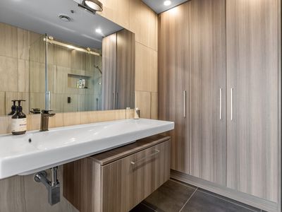 4B/175 Hurstmere Road, Takapuna