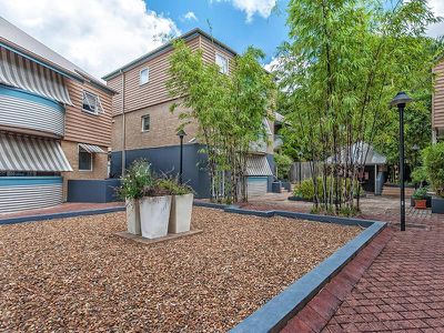 15A/23 Quinton Street, Kangaroo Point