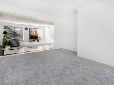 22 Fairway Crescent, Mccrae
