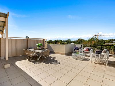 12 / 159 Clarence Road, Indooroopilly