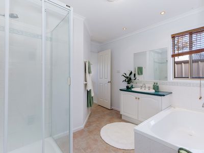 112 Norelle Crescent, Golden Square