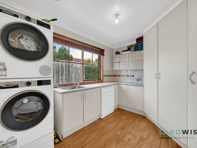 6 Thomas Avenue, Melton South