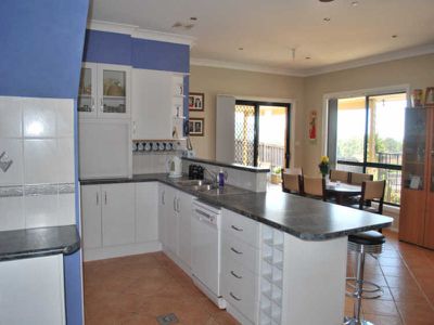 6 Mundoonen Crescent, Horsley