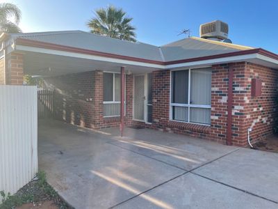 2 / 77 Wilson Street, Kalgoorlie