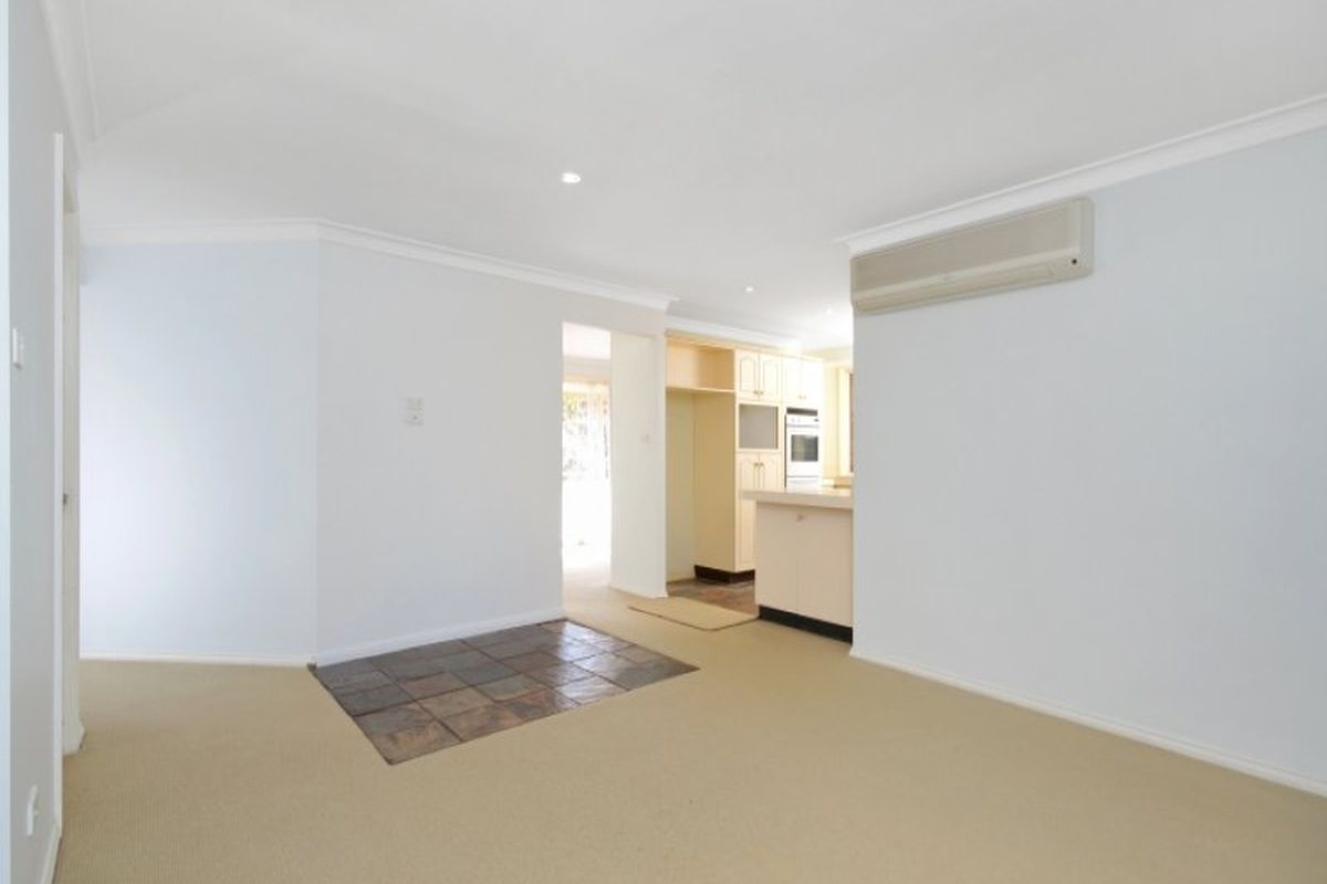 6 Oakwood Close, Forresters Beach