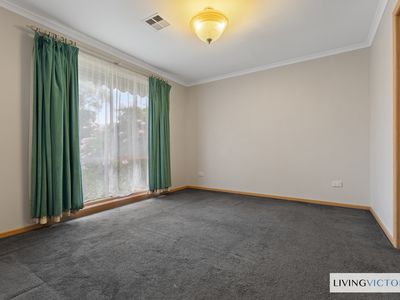 12 Greenshank Court, Werribee