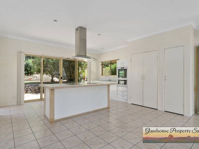 23 Parkview Road, Glass House Mountains