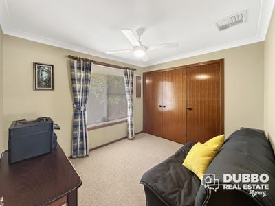 10 Beatrice Place, Dubbo