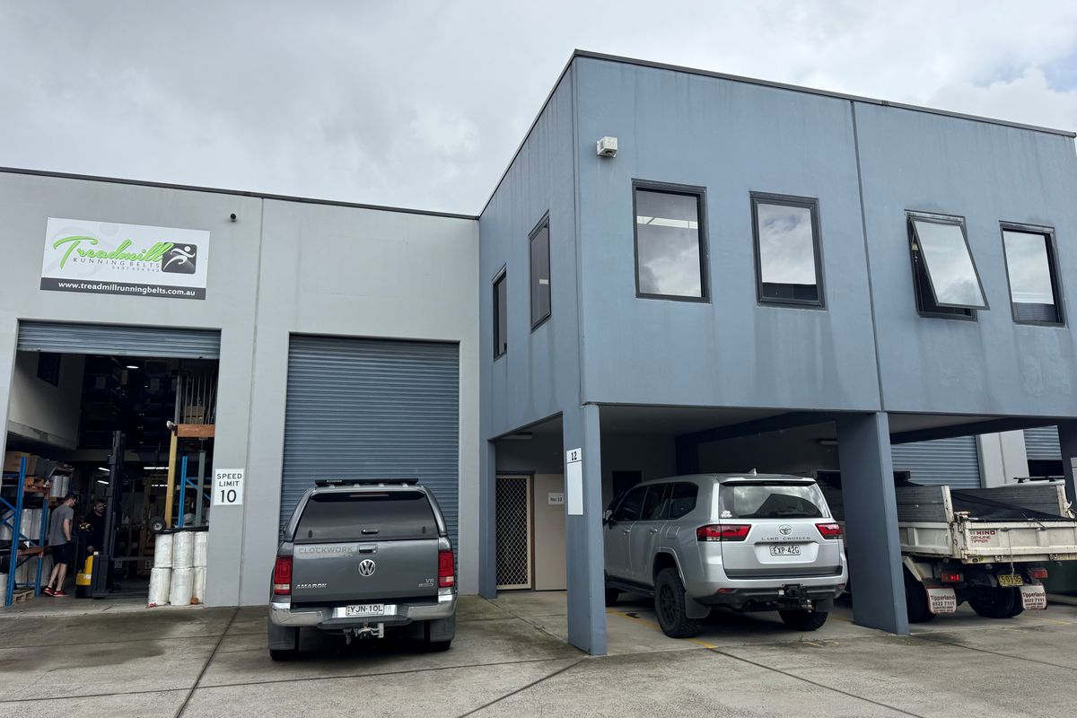 Unit 12 / 7-9 Production Road, Taren Point