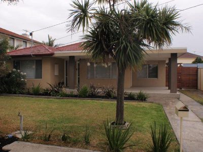 74 Ford Avenue, Sunshine North