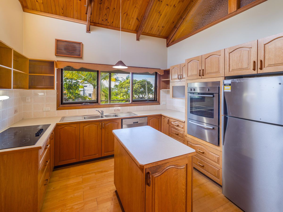 10 Surf Street, Emerald Beach