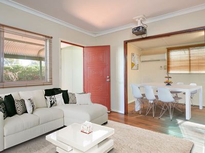 323A Collins Street, West Lamington