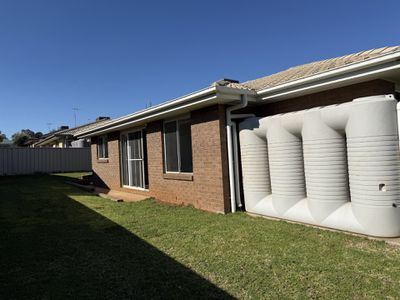 2 Farrer Street, Parkes