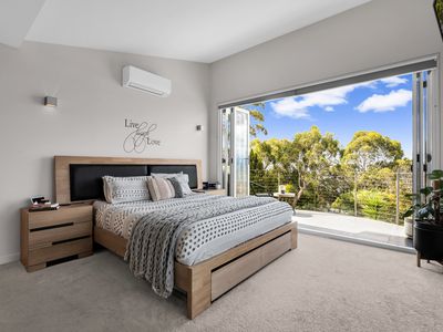 4 Jacqueline Place, Riverside