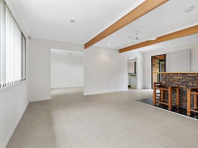 24 Toufik Street, Rochedale South