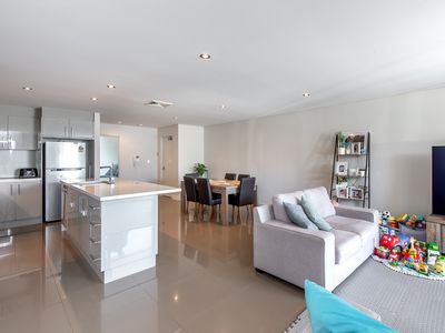 8/103 Flora Tce, North Beach