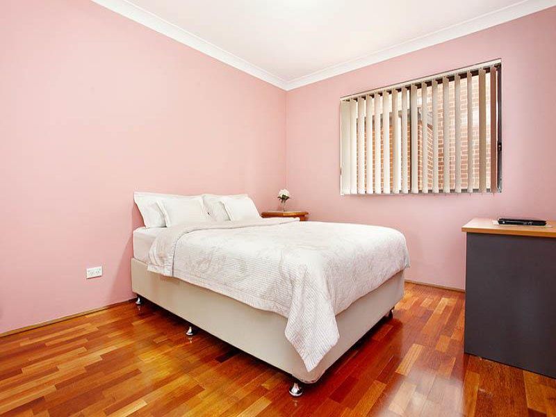2 / 51 Bathurst St, Liverpool