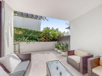 206 / 68 Sir Fred Schonell Drive, St Lucia