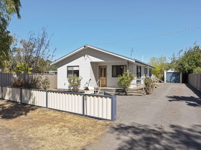80 Birkett Street , Euroa