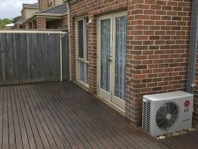 11 Hickory Drive, Narre Warren South